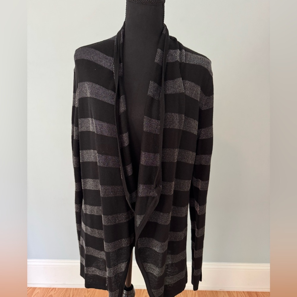 White House Black Market Men's Black and Gray Cardigan
